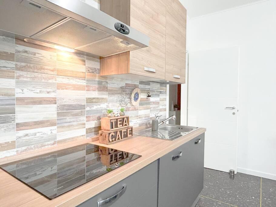 Free Parking - Elegante Casa Con Wifi -Smarttv Apartment Савона Екстериор снимка